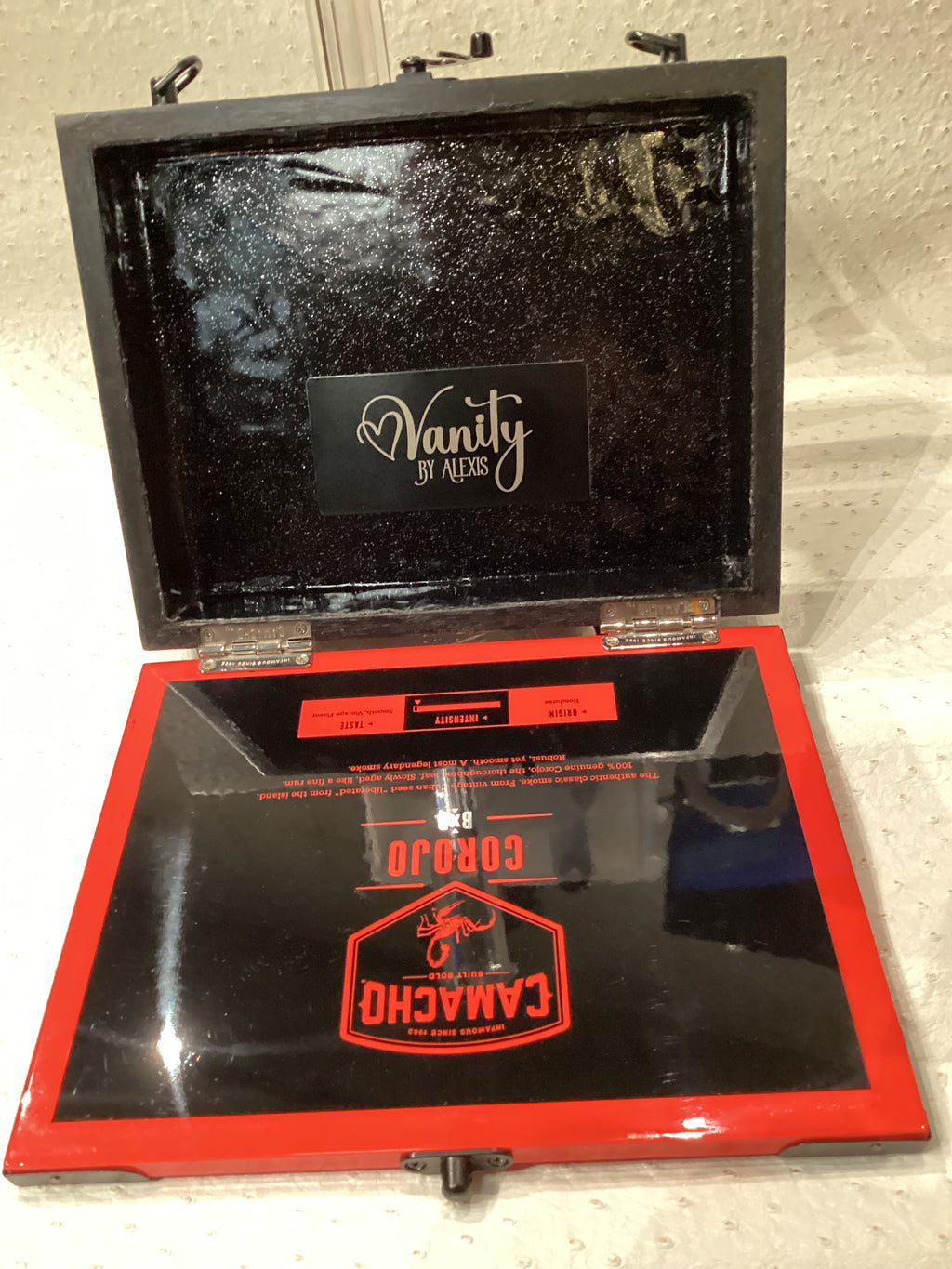 Camacho Red/Black Cigar Box Handbag